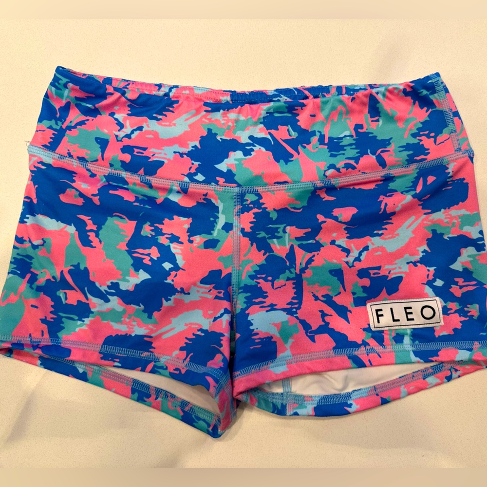 Fleo shorts 3.25” M